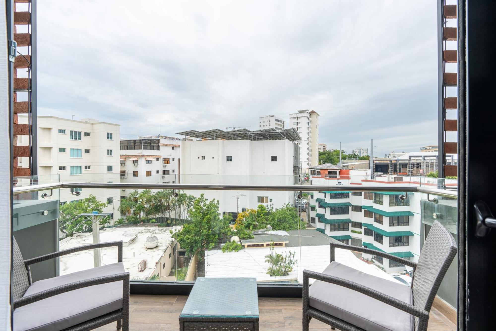 Modern Luxury Condo With Rooftop Pool & Gym Santiago De Los Caballeros Eksteriør billede
